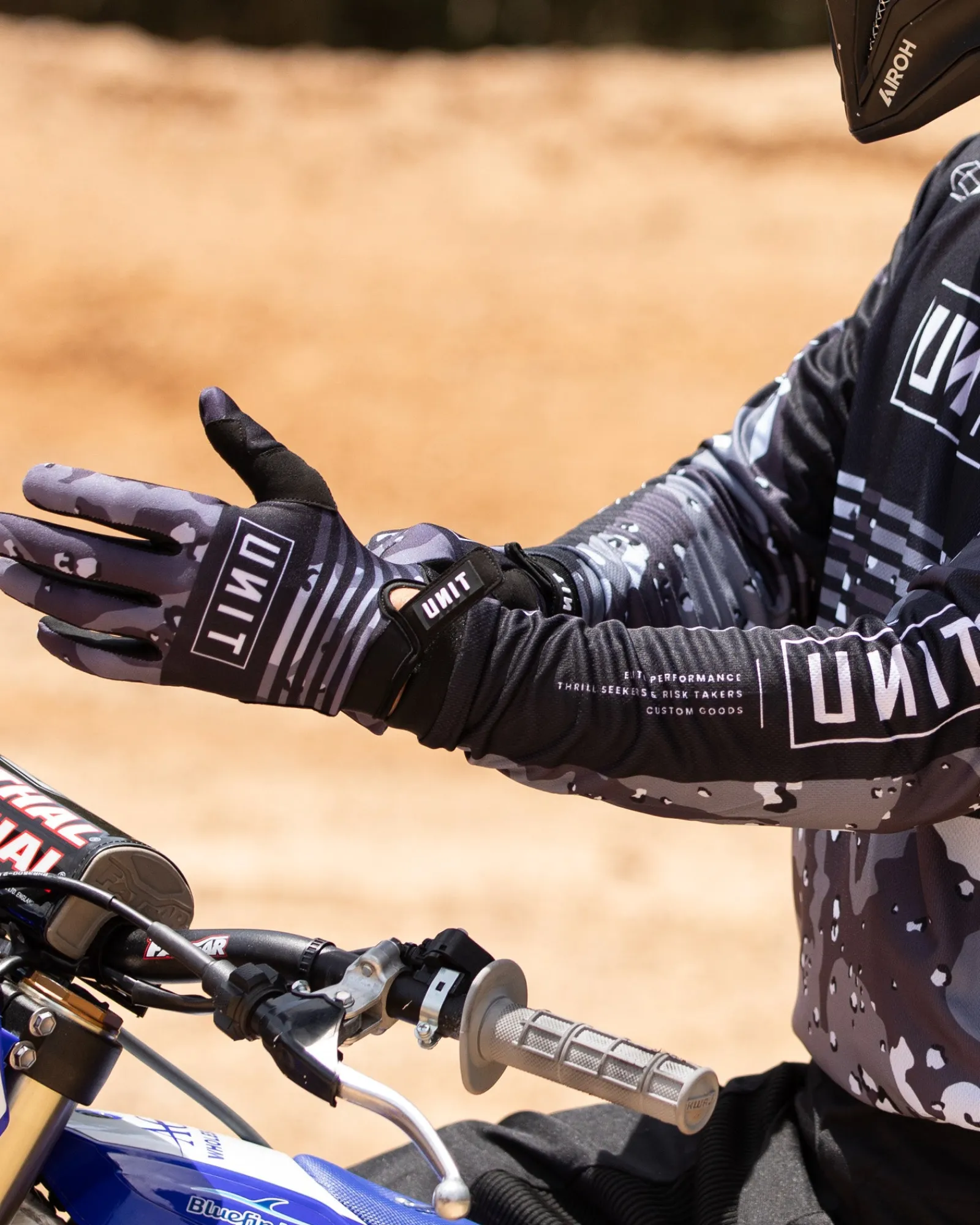 Unit Clothing UNIT Arcade Mens Riding Gloves CAMO Clearance