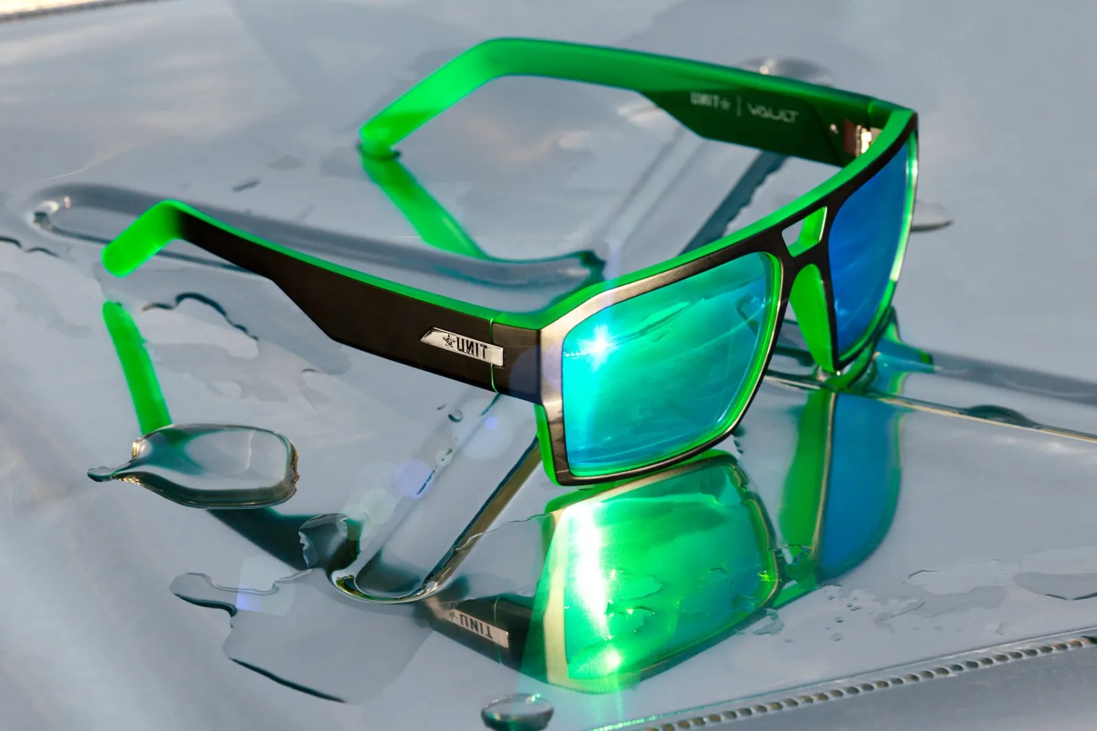 Unit Clothing UNIT Sunglasses Vault - Matte Black Dip Green Polarised MB DIP GREEN Outlet
